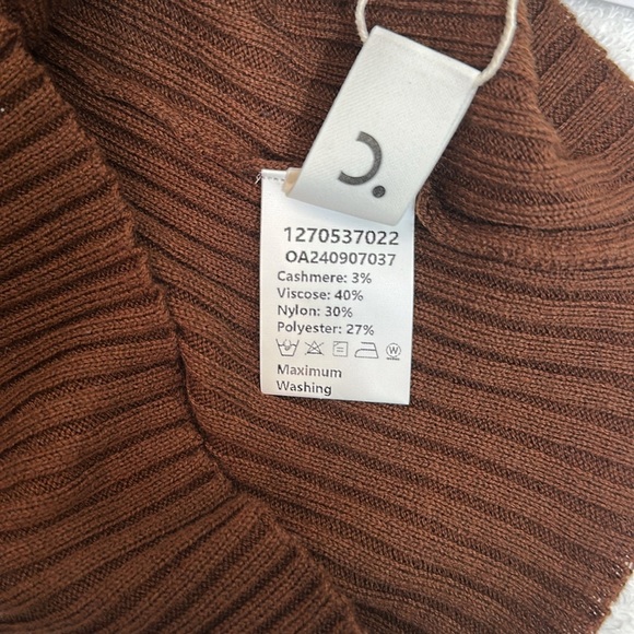 Commense Chocolate Off-Shoulder Sweater - Picture 8 of 9